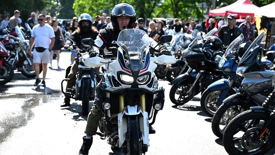 Podczas Motoserca w Koźlu zebrano 7,2 litra krwi. Motocykliści połączyli pasję z pomaganiem ZDJĘCIA