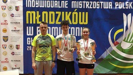 Podwójna mistrzyni Polski. Sukcesy badmintonistów z klubu Beninca UKS Feniks