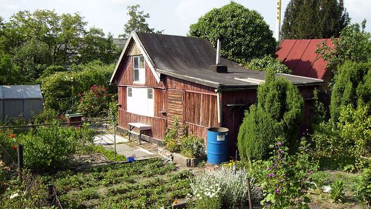 Policja apeluje, aby zabezpieczać altany działkowe