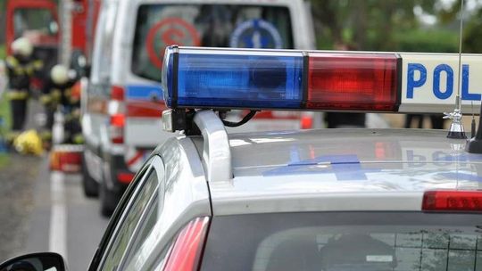 Policja poszukuje świadków wypadku na DK 45 pomiędzy Długomiłowicami a Polską Cerekwią