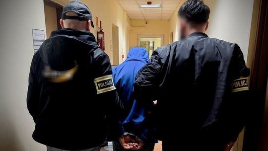 Policja zatrzymała pięć poszukiwanych osób, które ukrywały się w powiecie kędzierzyńsko-kozielskim Policja zatrzymała pięć poszukiwanych osób, które ukrywały się w powiecie kędzierzyńsko-kozielskim