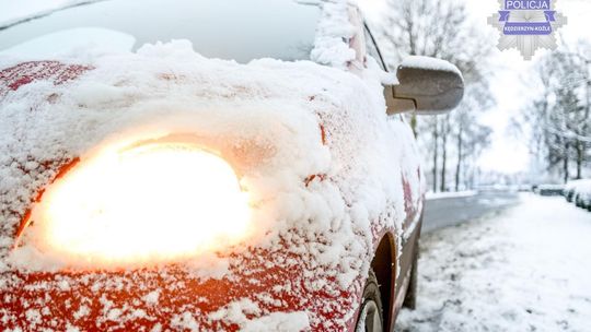 Policjanci apelują do kierowców o ostrożną jazdę Policjanci apelują do kierowców o ostrożną jazdę