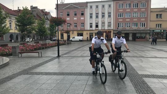 Policjanci na rowerach znowu patrolują miasto