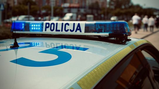 Policjanci odnaleźli zaginioną nastolatkę w parku w Kędzierzynie-Koźlu Policjanci odnaleźli zaginioną nastolatkę w parku w Kędzierzynie-Koźlu