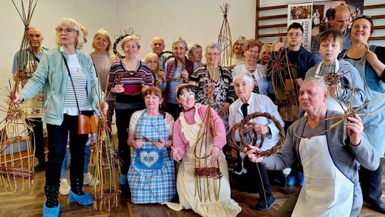 Wiklina, tradycja i sąsiedzka współpraca. Polsko‑czeska lekcja rzemiosła
