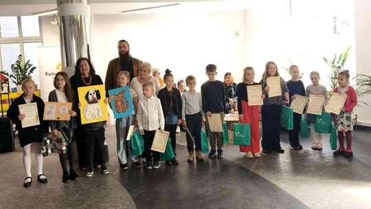 Ponad 300 prac dla adopciaków. Temat poruszył wyobraźnię uczniów. ZDJĘCIA