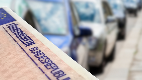 Posługiwał się podrobionym prawem jazdy – grozi mu do 5 lat więzienia