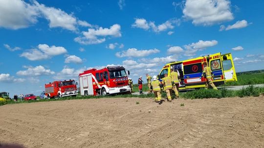 Śmigłowiec LPR wezwany do kobiety poszkodowanej w zdarzeniu drogowym foto: OSP Gościęcin