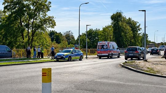 Potrącenie pieszego na ul. Przyjaźni. Mężczyzna trafił do szpitala
