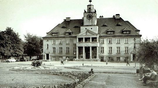 Powojenny Kędzierzyn na starych fotografiach. Niektórym mocniej zabije serce