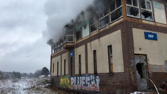 Pożar budynku byłej nastawni kolejowej w Kłodnicy