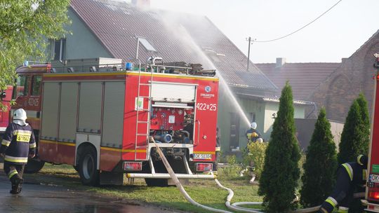 Pożar domu w Roszowickim Lesie