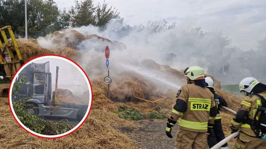 Pożar samochodu ciężarowego przewożącego słomę w Pawłowiczkach