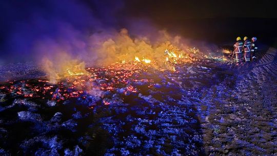 Pożar stogu siana i suchej trawy w Jaborowicach. To prawdopodobnie celowe podpalenie