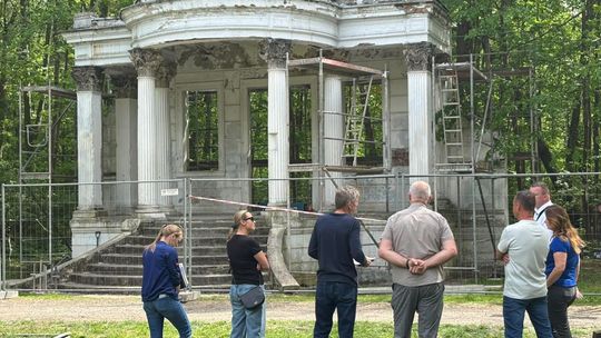 Pozostałości dawnego pałacu w Sławięcicach zostaną odrestaurowane. ZDJĘCIA