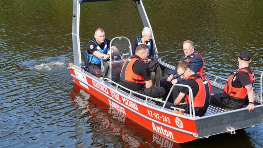 Ochotnicza Straż Pożarna w Sławięcicach dostała nową łódź ratunkową