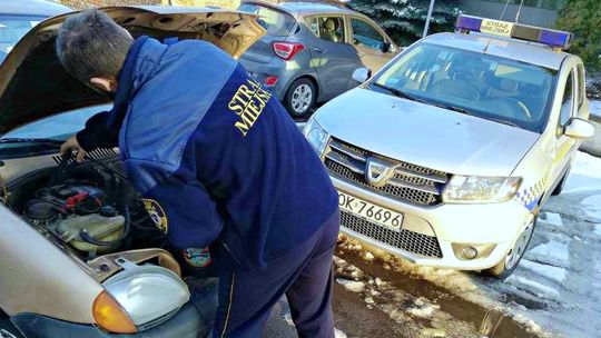 Problemy z akumulatorem? Strażnicy miejscy ruszą z pomocą! Problemy z akumulatorem? Strażnicy miejscy ruszą z pomocą!