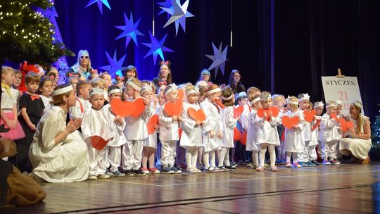 Przedszkolaki z Kłodnicy wystąpiły dla babć i dziadków. ZDJĘCIA