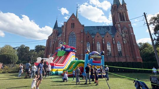 Radość, zabawa i wspólne chwile na festynie parafialnym w Sławięcicach. ZDJĘCIA