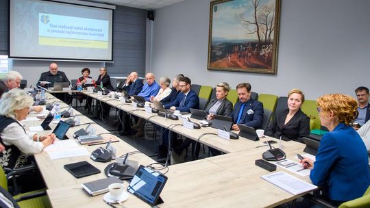 Raport o stanie edukacji na sesji rady powiatu kędzierzyńsko-kozielskiego