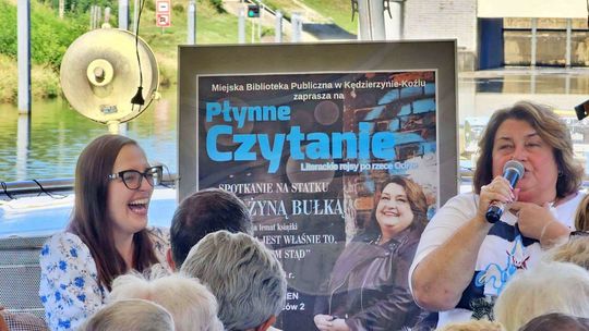 Rejs z teatralnym akcentem. Śląska aktorka na pokładzie „Płynnego Czytania”. ZDJĘCIA