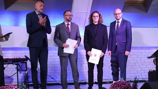 Reprezentanci MUKS WOPR Kędzierzyn-Koźle uhonorowani Nagrodami Marszałka Województwa Opolskiego Reprezentanci MUKS WOPR Kędzierzyn-Koźle uhonorowani Nagrodami Marszałka Województwa Opolskiego