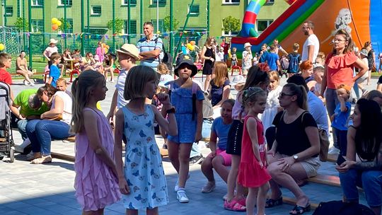 Rodzinny festyn na szkolnym boisku "Szóstki". ZDJĘCIA