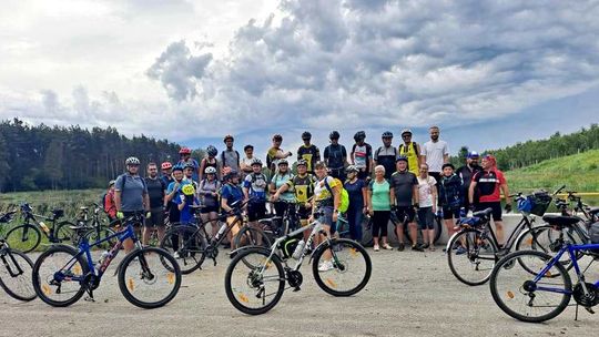Rowerowa eskapada w pięknych okolicznościach przyrody. ZDJĘCIA