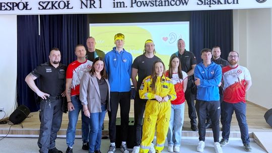 Rozmowa, która może pomóc. W ZS nr 1 ruszyła nowa kampania. ZDJĘCIA