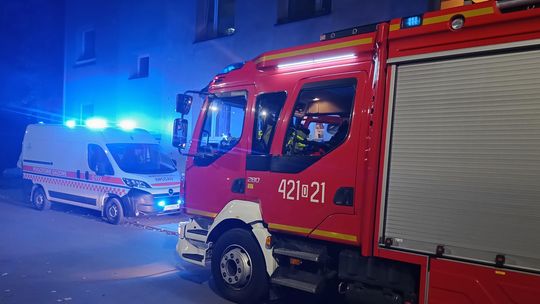 Podejrzenie wybuchu i ulatniającego się gazu. Interweniowali strażacy i pogotowie gazowe
