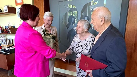 Są już razem ponad 70 lat! Dwa małżeństwa z Kędzierzyna-Koźla świętują "Kamienne Gody". ZDJĘCIA