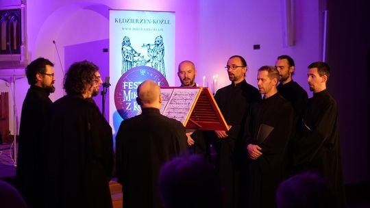 Schola Gregoriana Silesiensis otworzyła VIII Festiwal Mikołaja z Koźla