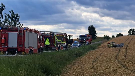 Seicento dachowało w Ostrożnicy. Na miejscu straż pożarna i policja