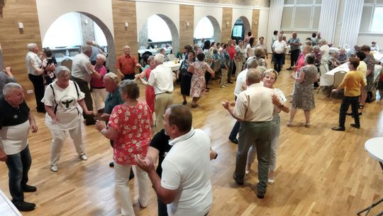 Seniorzy będą świętować w Reńskiej Wsi. Trwają zapisy na Gminny Dzień Seniora