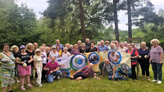 Seniorzy z Kędzierzyna-Koźla i Náchodu spotkali się na ekologicznych warsztatach. ZDJĘCIA