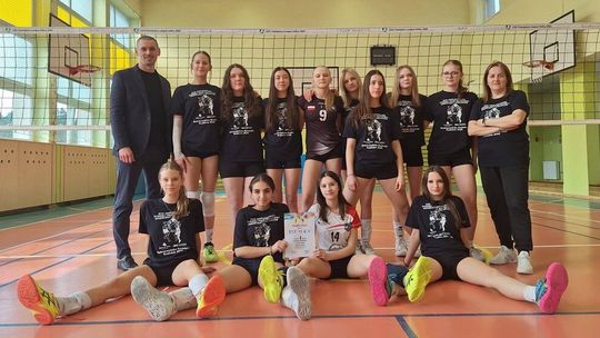 Siatkarki z PSP nr 19 w Kędzierzynie-Koźlu zagrają w finale!