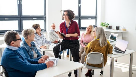 Skutecznie ucz dorosłych – zacznij swoją drogę jako andragog