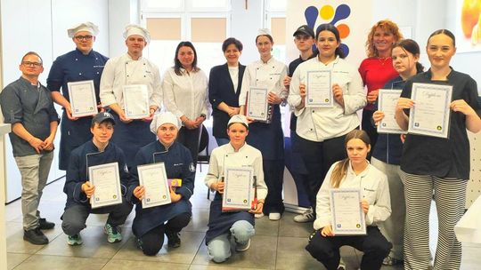 „Śląskie smaki” w Kędzierzynie-Koźlu. Uczniowie rywalizowali w wyjątkowym konkursie kulinarnym