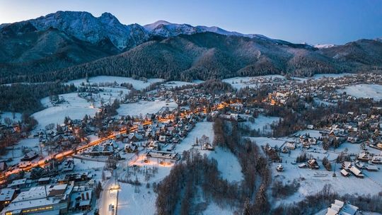 Spacerowe wędrówki po Tatrach zimą – bezpieczeństwo, sprzęt i wyżywienie Spacerowe wędrówki po Tatrach zimą – bezpieczeństwo, sprzęt i wyżywienie