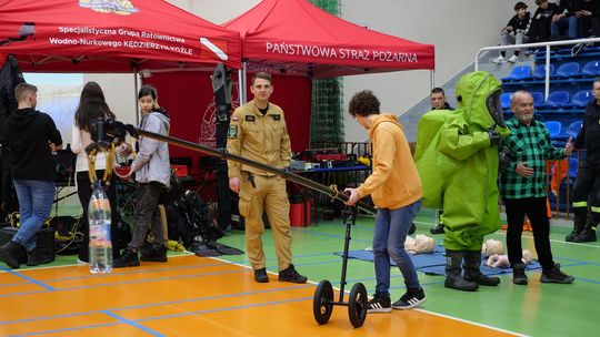 Spotkanie z mundurowymi w hali "Śródmieście". ZDJĘCIA