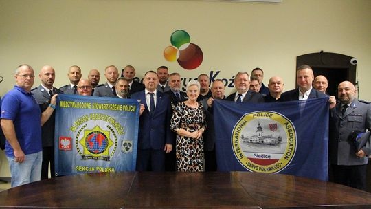 Stowarzyszenie mundurowych IPA Kędzierzyn-Koźle świętuje 25 lat
