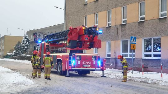 Strażacy mają dziś pełne ręce roboty. Zima nie odpuszcza