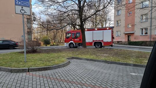 Strażacy wezwani do zniesienia pacjenta