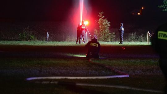 Strażacy z dwóch województw zmagali się w Nocnych Zawodach Pożarniczych w Trawnikach. Zdjęcia