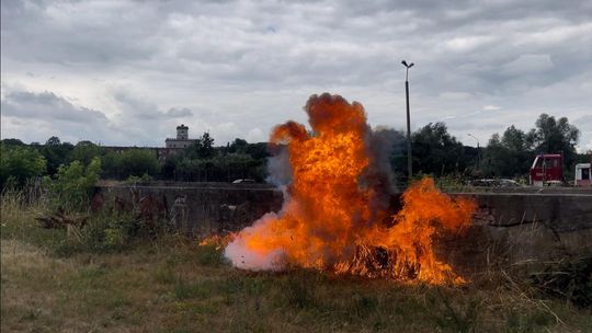 Strażacy z ratownictwa chemicznego na tygodniowym szkoleniu