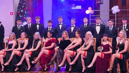 Studniówka uczniów klas maturalnych ZS nr 3 w Sławięcicach