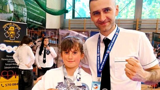 Sukces Oliwii Golly z PSP nr 12 w Taekwon-do. Zdobyła aż trzy srebrne medale