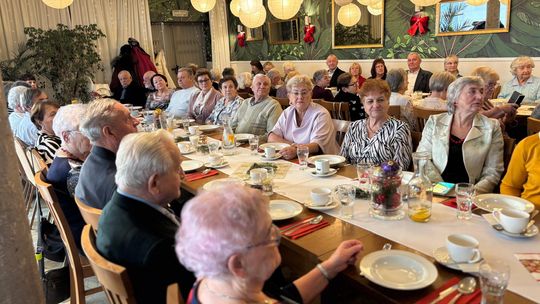 Świąteczna atmosfera na dobre zagościła wśród emerytów. ZDJĘCIA Świąteczna atmosfera na dobre zagościła wśród emerytów. ZDJĘCIA