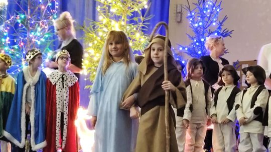 Świąteczna magia w wykonaniu przedszkolaków z Dziesiątki. ZDJĘCIA