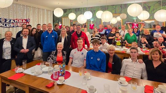Świąteczne spotkanie Klubu Kibica ZAKSY Kędzierzyn-Koźle. ZDJĘCIA Świąteczne spotkanie Klubu Kibica ZAKSY Kędzierzyn-Koźle. ZDJĘCIA
